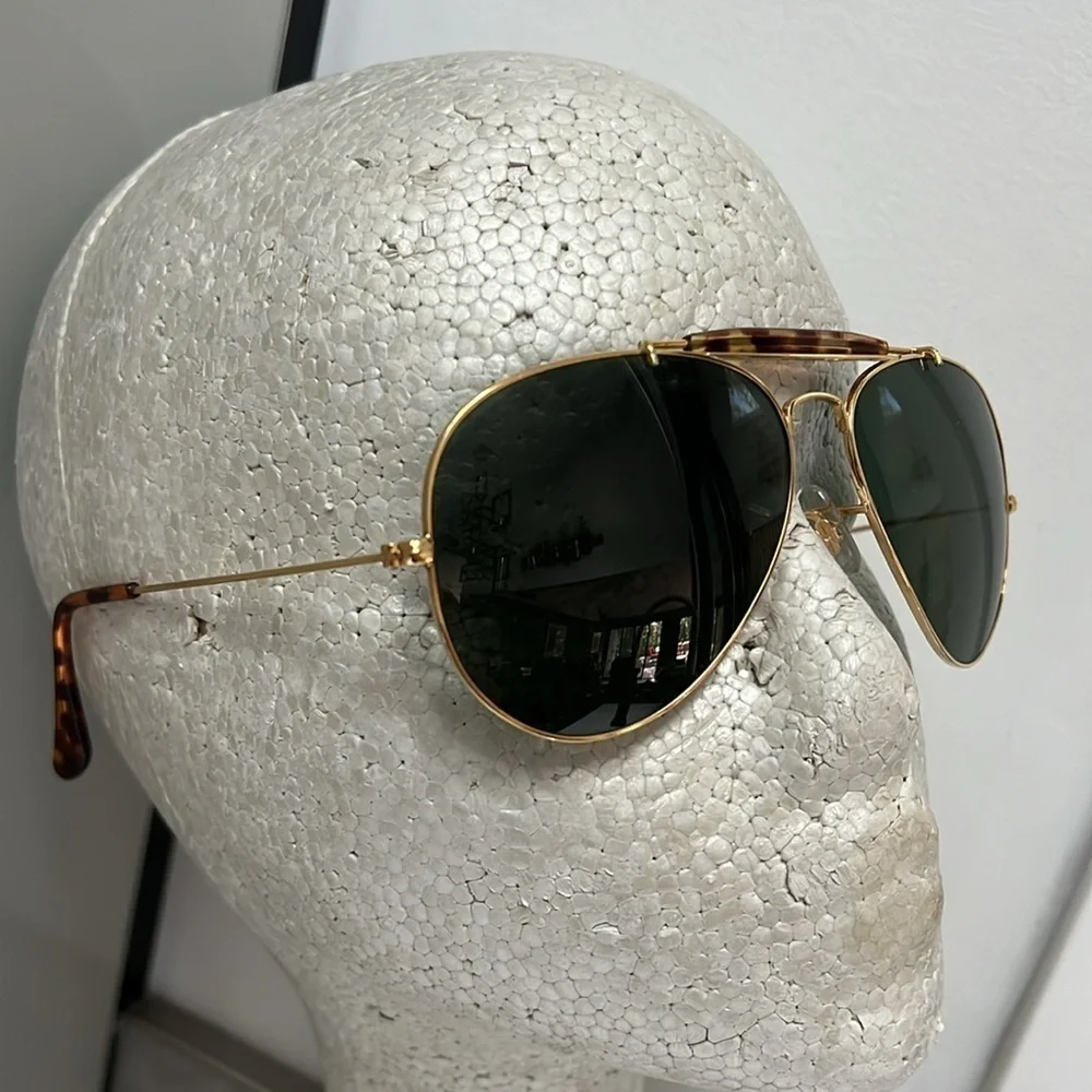Claiborne Vintage Aviator Gold Rim Tortoise Men’s Green Glass Lens Sunglasses